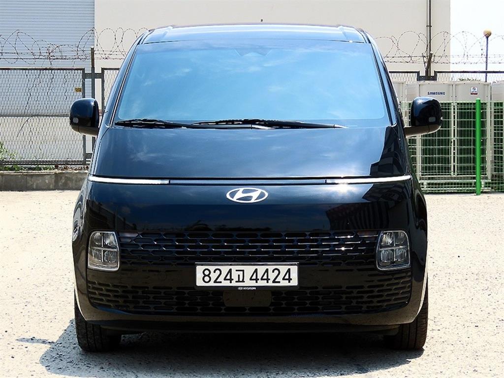 HYUNDAI Staria 2025 Negro - Importación desde Corea - HF Imports Iquique - Foto 1