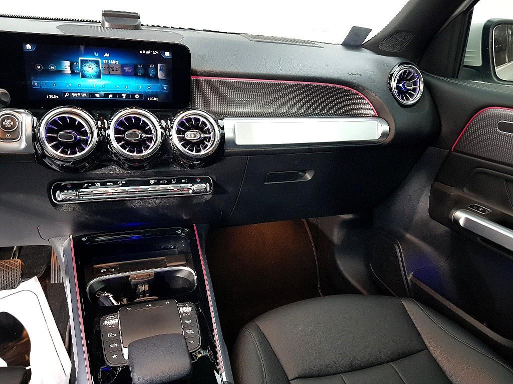 Mercedes Benz GLB Class - Vista 10