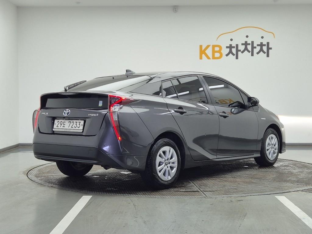 Toyota Prius - Vista 4
