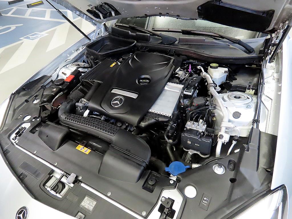 Mercedes Benz SLC Class 2019 Plateado - Importación desde Corea - HF Imports Iquique - Foto 19