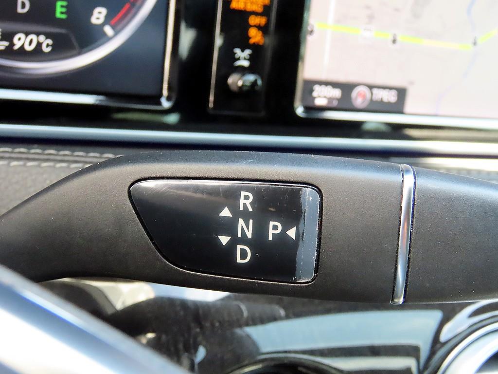 Mercedes Benz S Class - Vista 11
