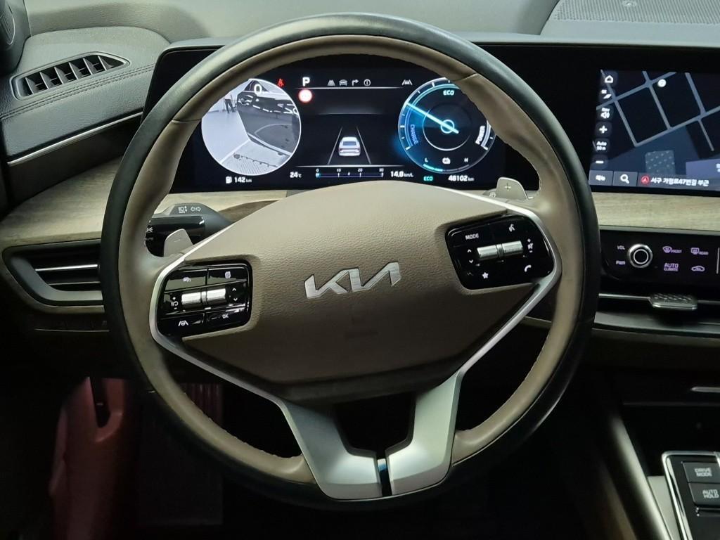 KIA K8 - Vista 8