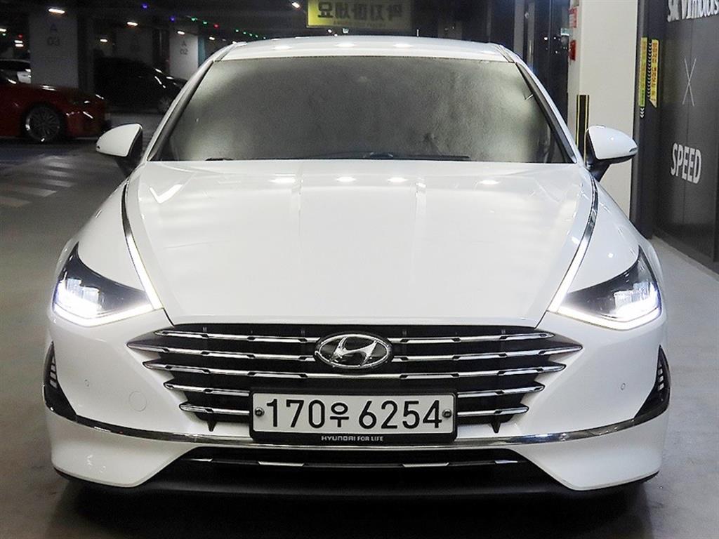 HYUNDAI Sonata - Vista 2