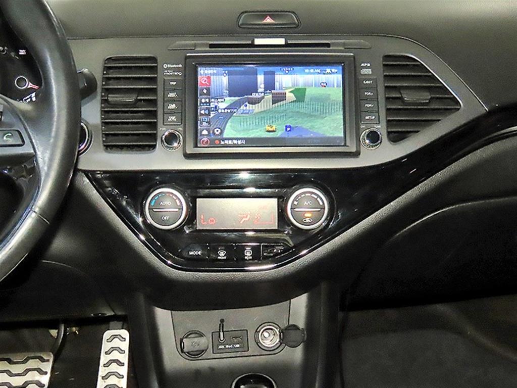 KIA Morning - Vista 11