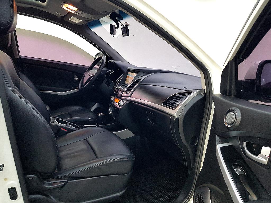 Ssangyong Korando 2015 Blanco - Importación desde Corea - HF Imports Iquique - Foto 16