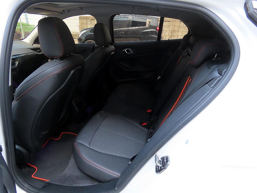 BMW 1 series - Vista 6