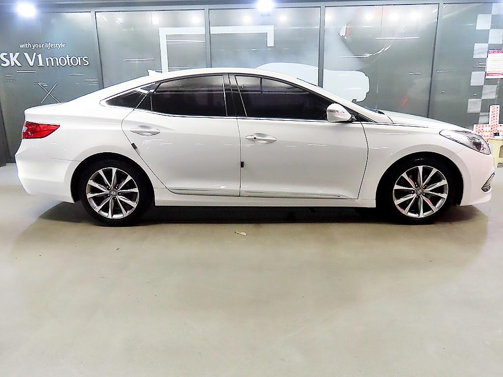 HYUNDAI Grandeur - Vista 3