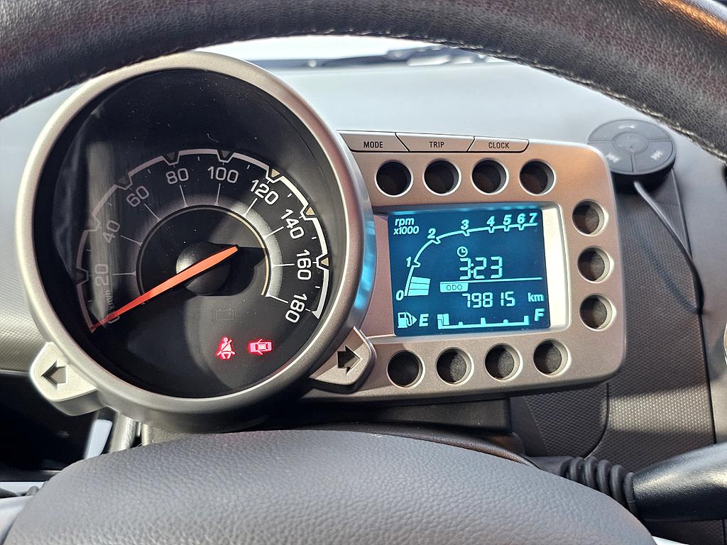 Chevrolet Spark - Vista 7