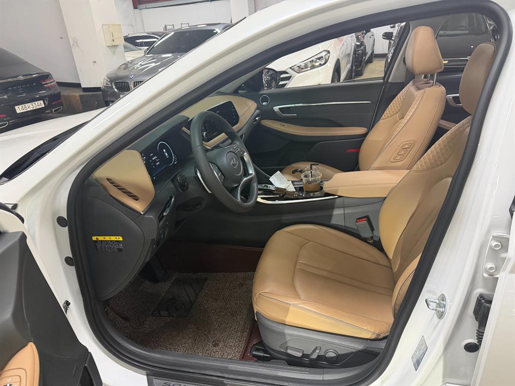 HYUNDAI Sonata - Vista 6