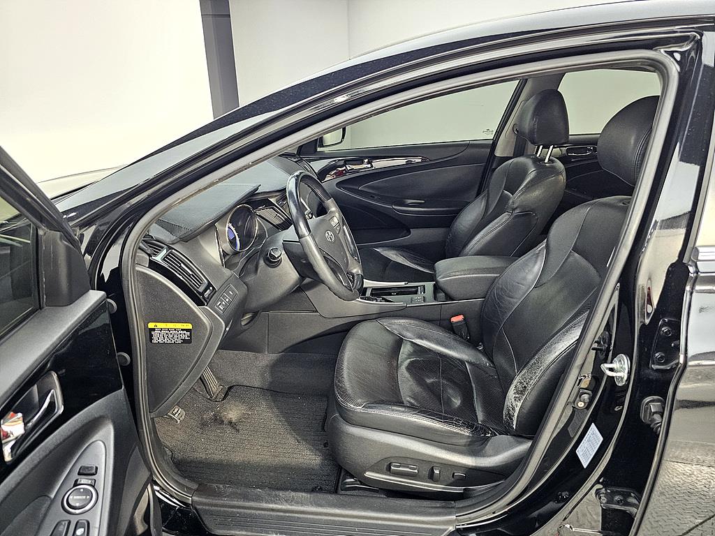 HYUNDAI Sonata - Vista 8