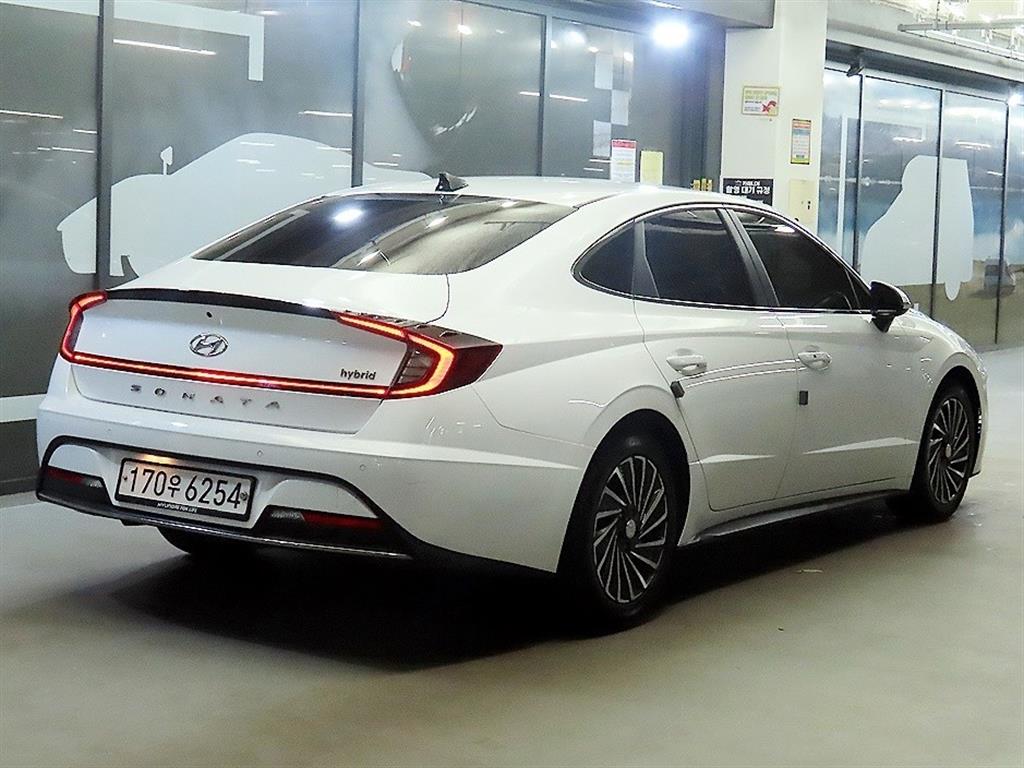 HYUNDAI Sonata - Vista 4