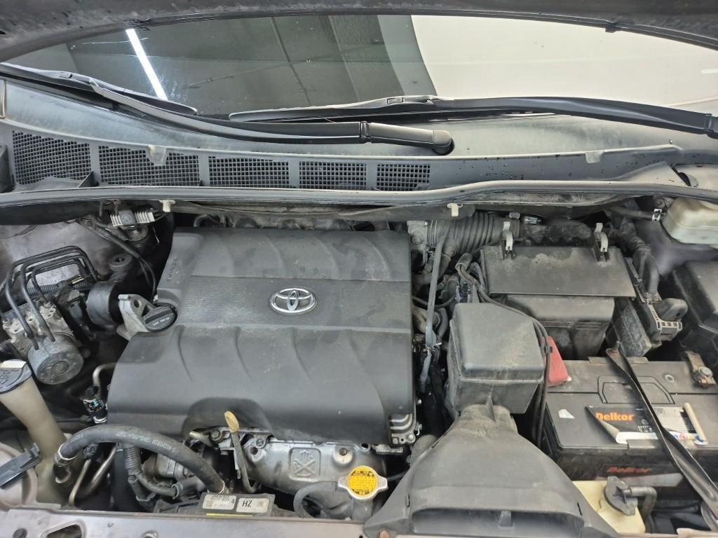 Toyota Siena - Vista 5