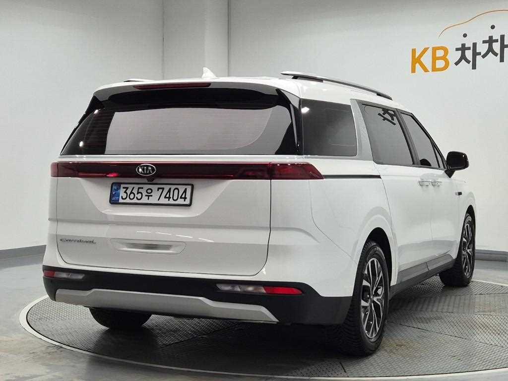 KIA Carnival - Vista 3