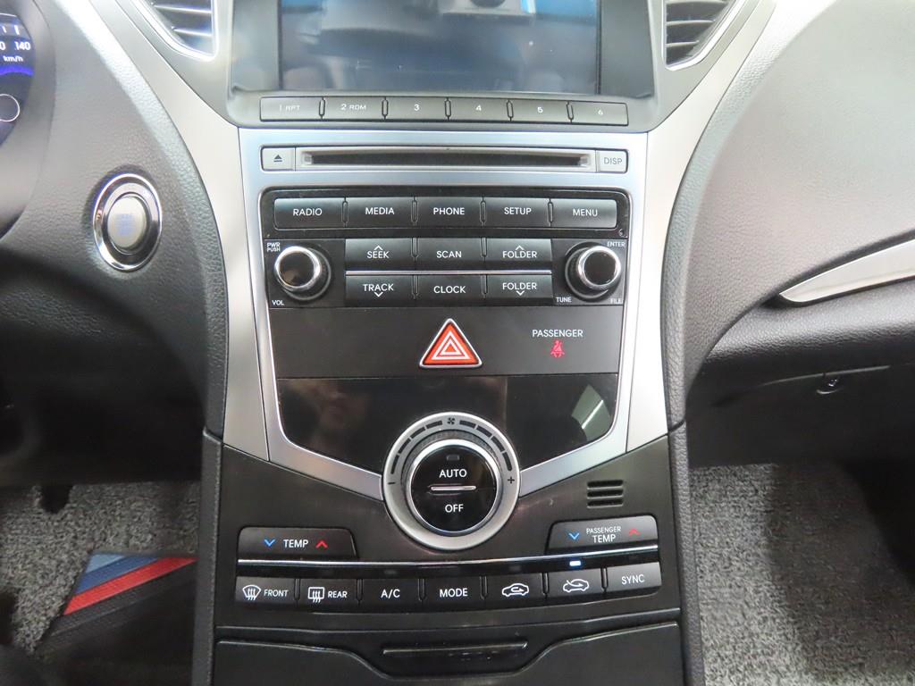 HYUNDAI Grandeur - Vista 11