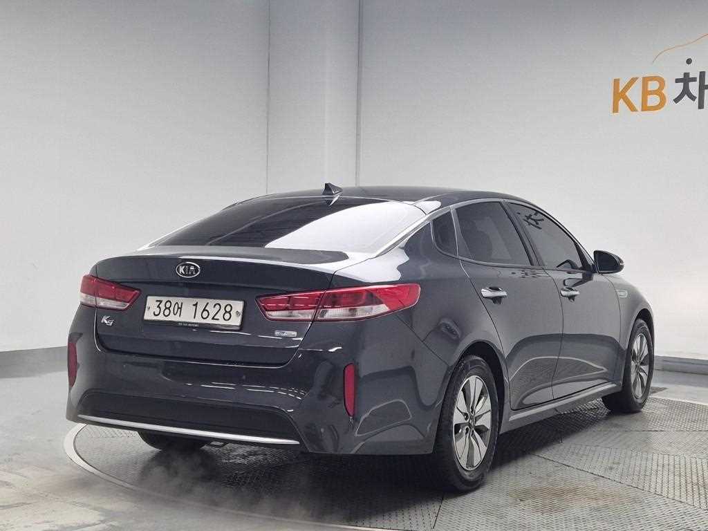 KIA K5 - Vista 3