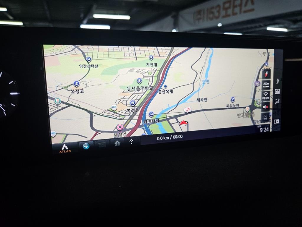 Lexus UX - Vista 9