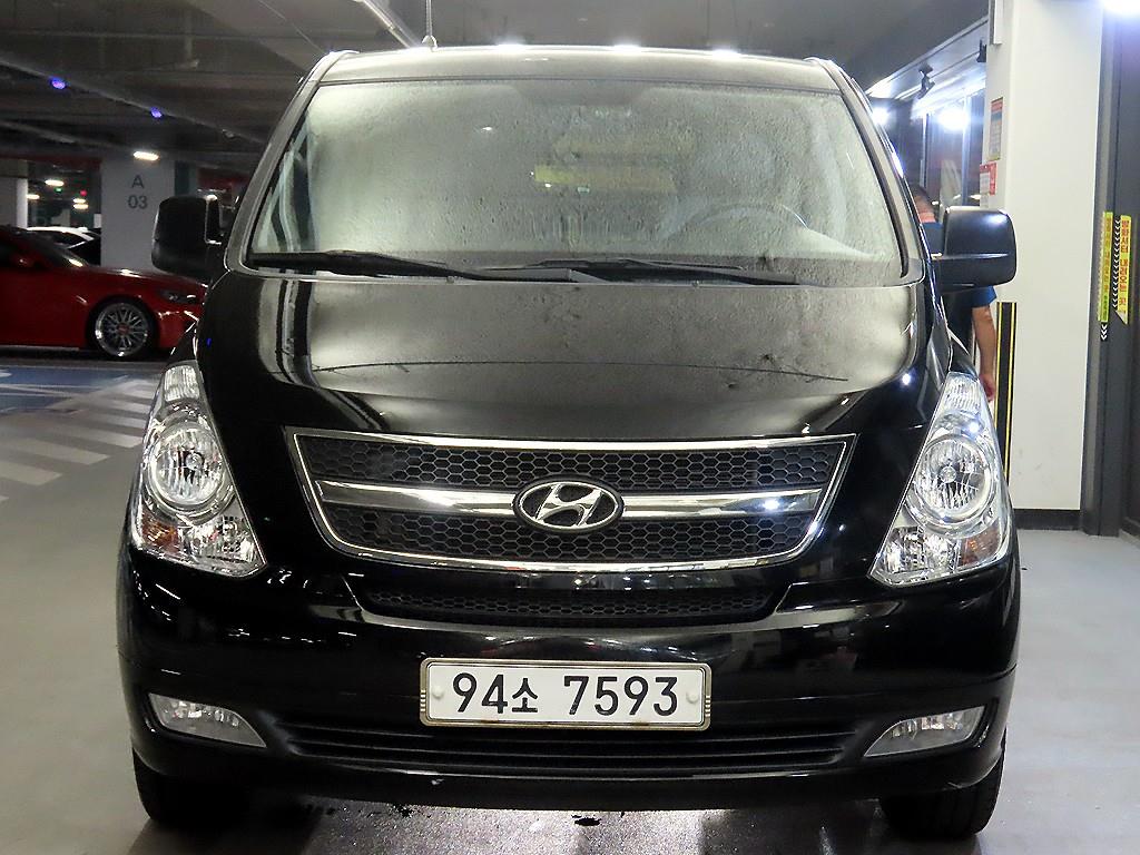 HYUNDAI Starex - Vista 2