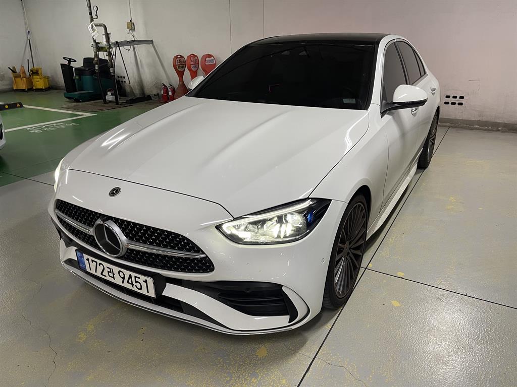 Mercedes Benz C Class 2023 Blanco - Importación desde Corea - HF Imports Iquique - Foto 1