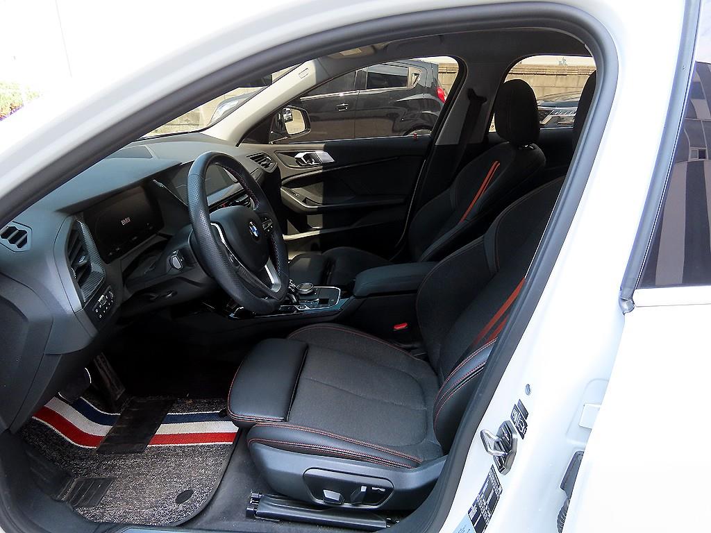 BMW 1 series - Vista 5