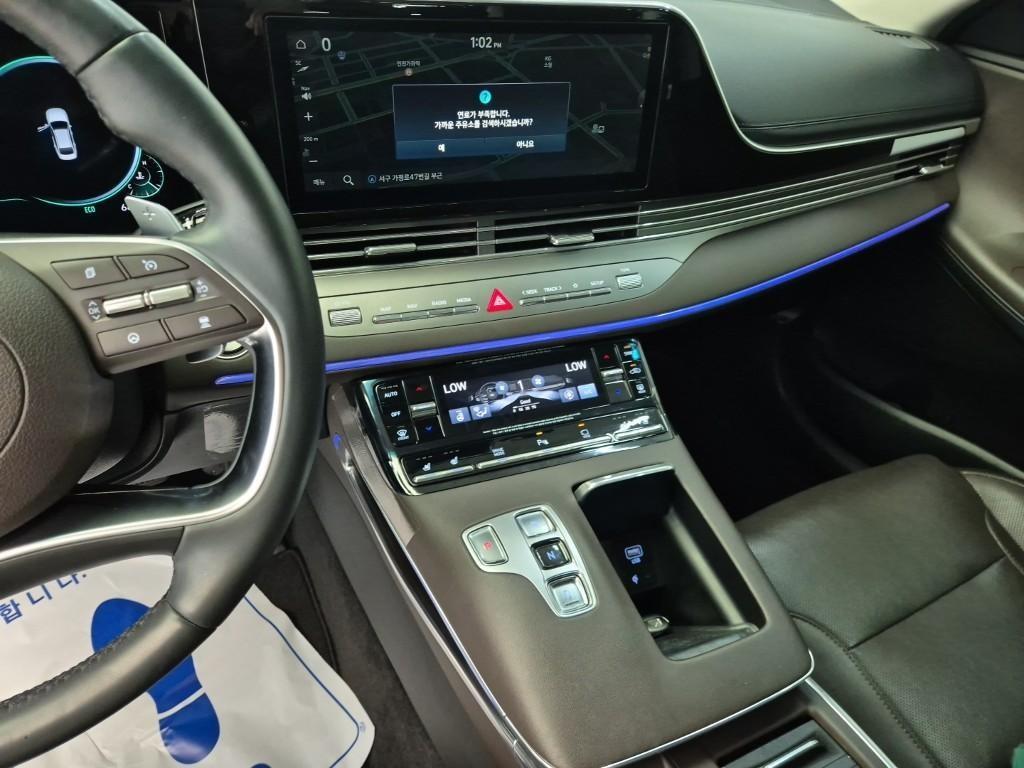 HYUNDAI Grandeur - Vista 10
