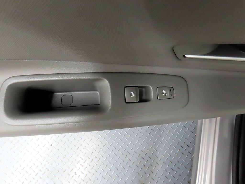HYUNDAI Avante - Vista 12
