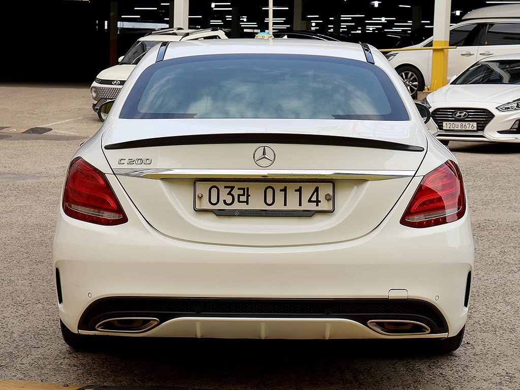 Mercedes Benz C Class - Vista 5