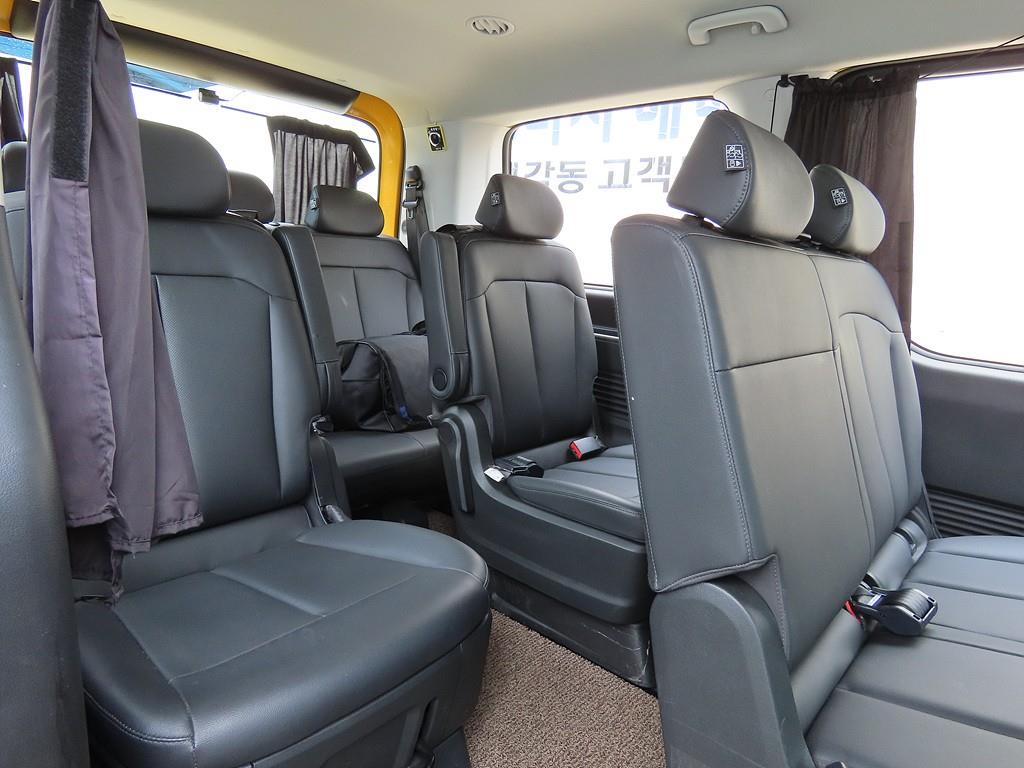 HYUNDAI Staria - Vista 8