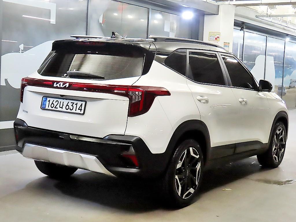 KIA Seltos - Vista 4