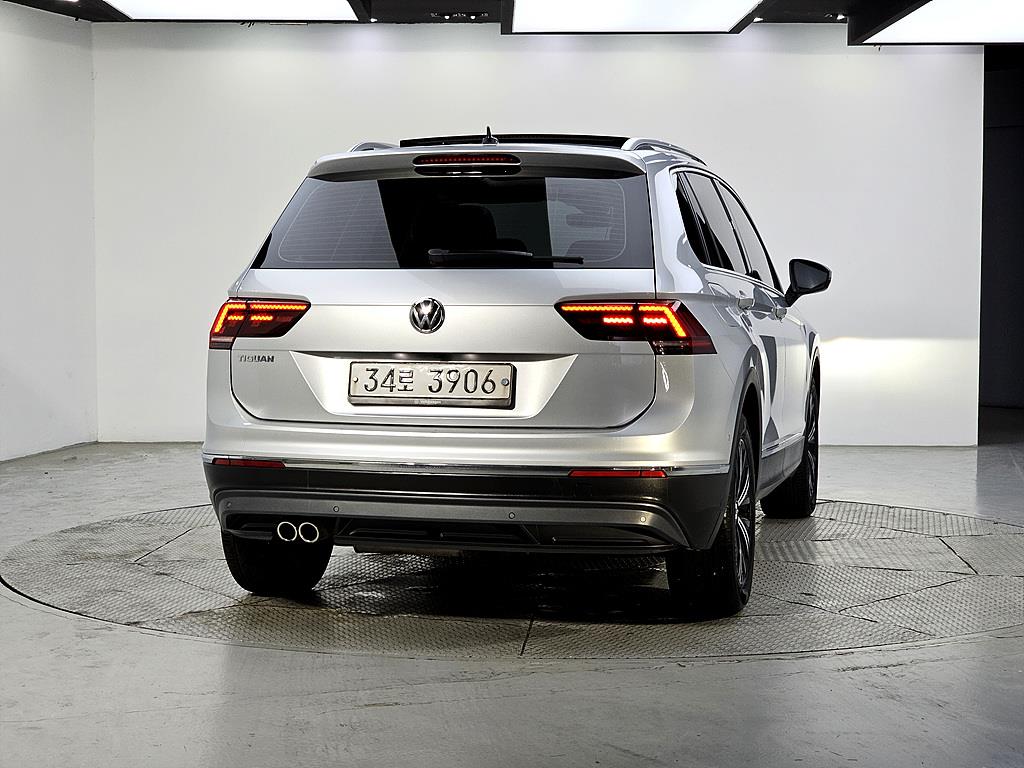 Volkswagen Tiguan - Vista 3