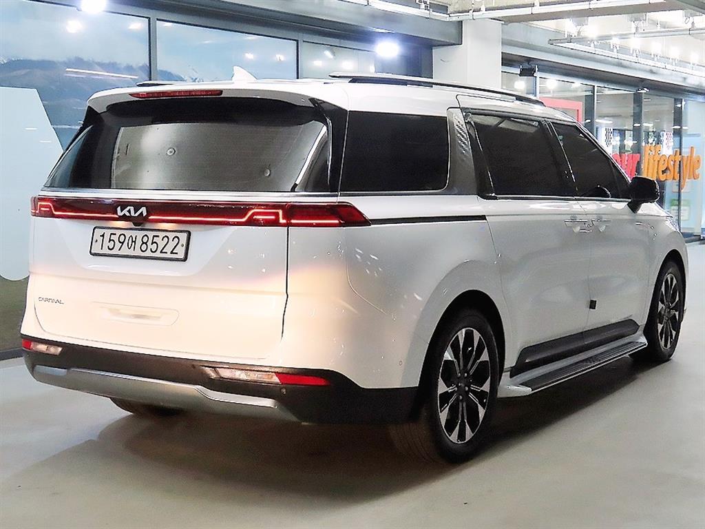 KIA Carnival - Vista 4