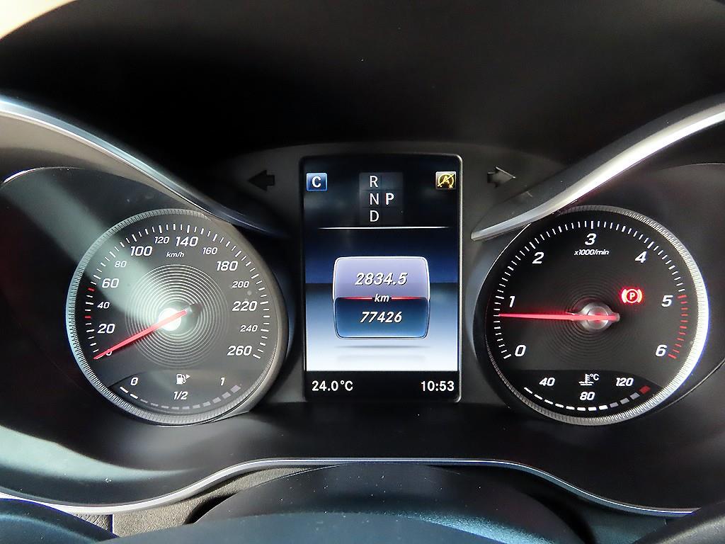 Mercedes Benz GLC Class - Vista 9