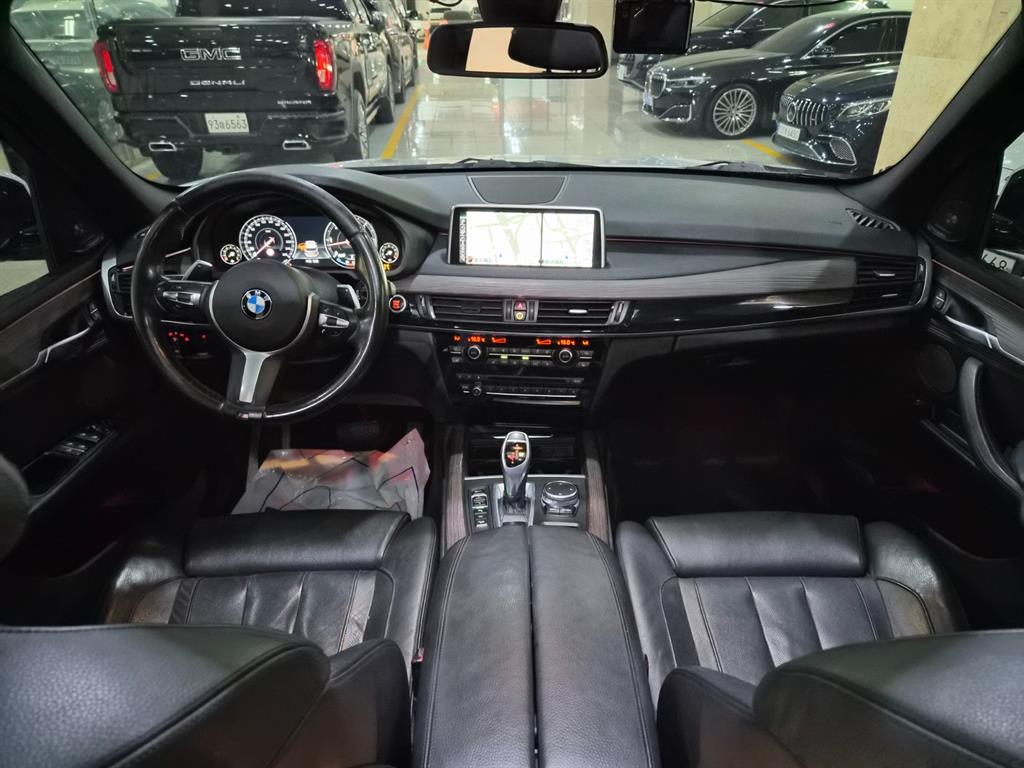 BMW X5 - Vista 8