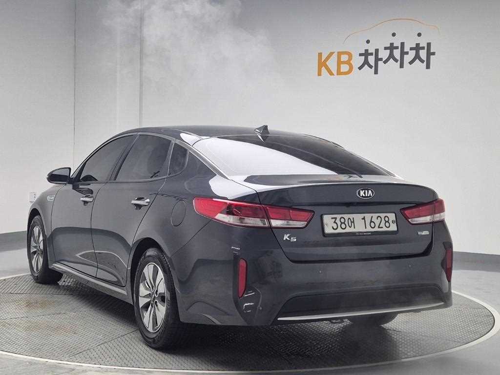 KIA K5 - Vista 2