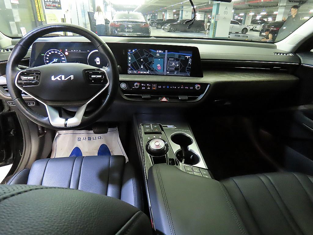 KIA K8 - Vista 10