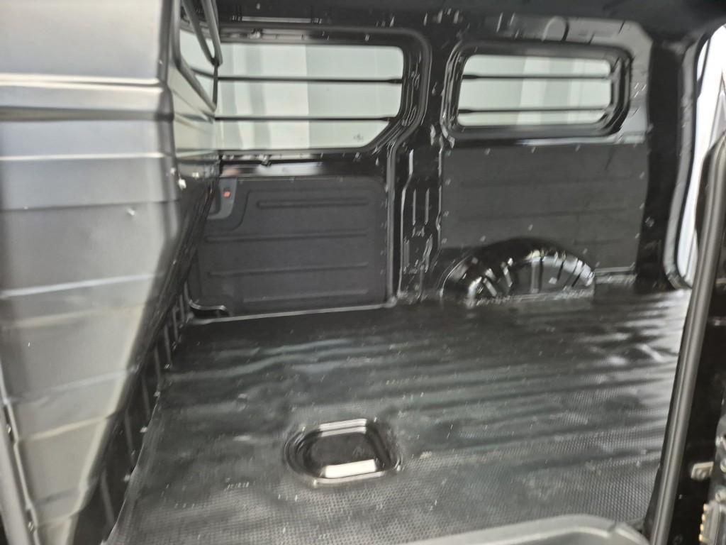HYUNDAI Starex - Vista 12