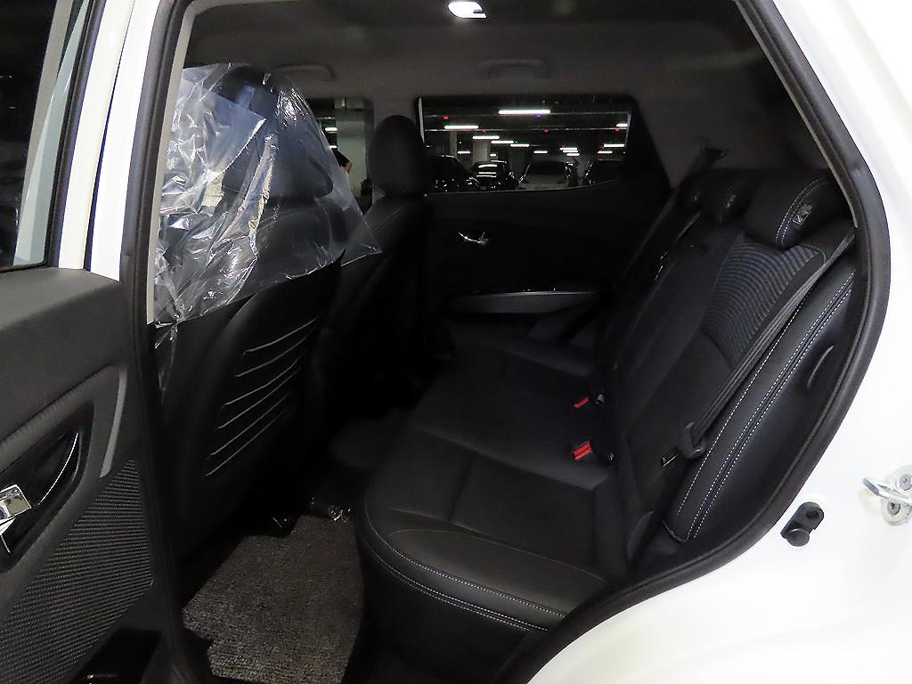 Ssangyong Tivoli - Vista 7