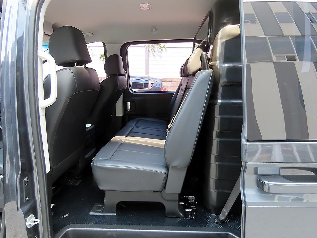 HYUNDAI Staria - Vista 6