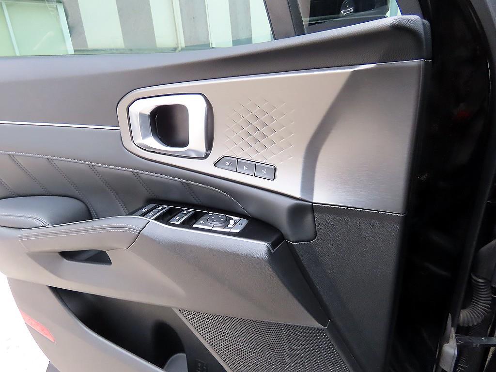 KIA Sorento - Vista 11