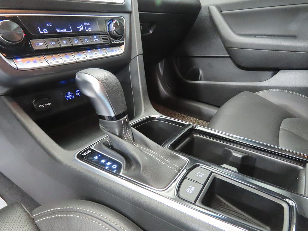 HYUNDAI Sonata - Vista 11