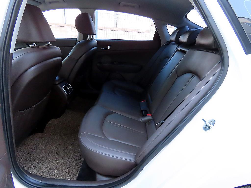 KIA K5 - Vista 6