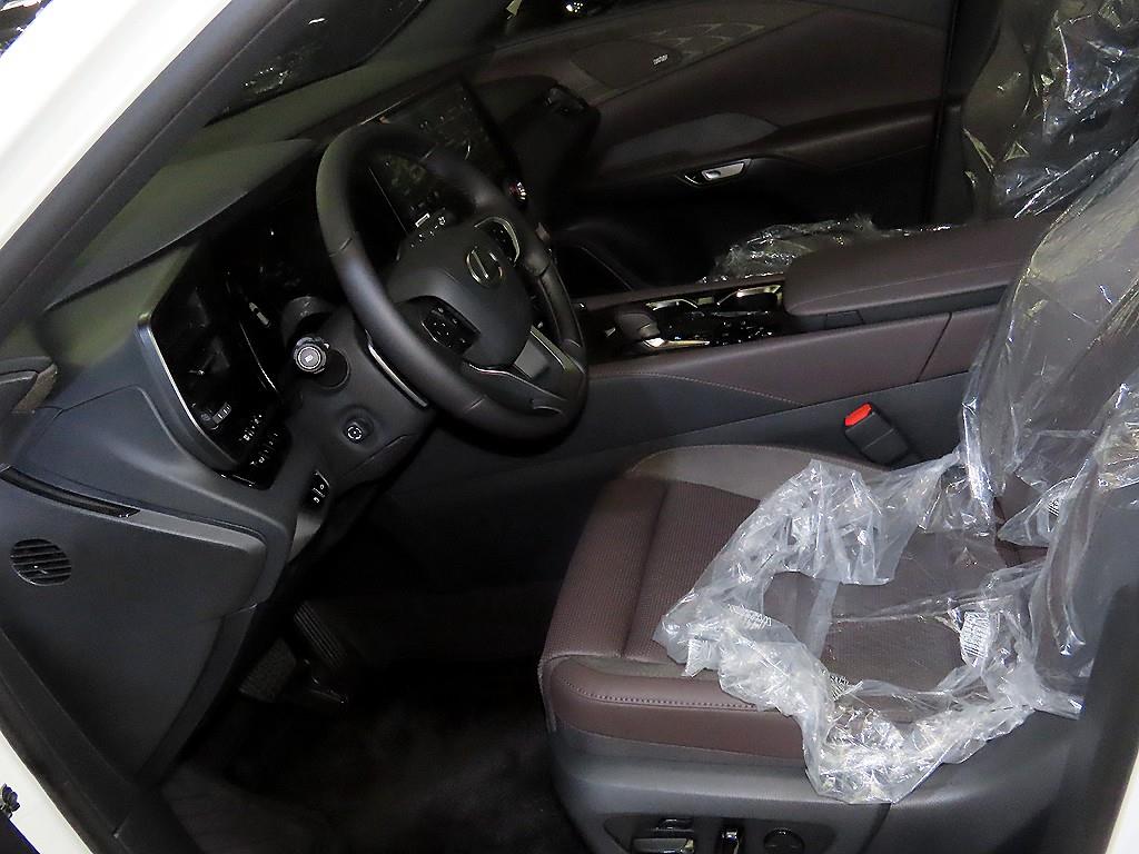 Lexus RX - Vista 6