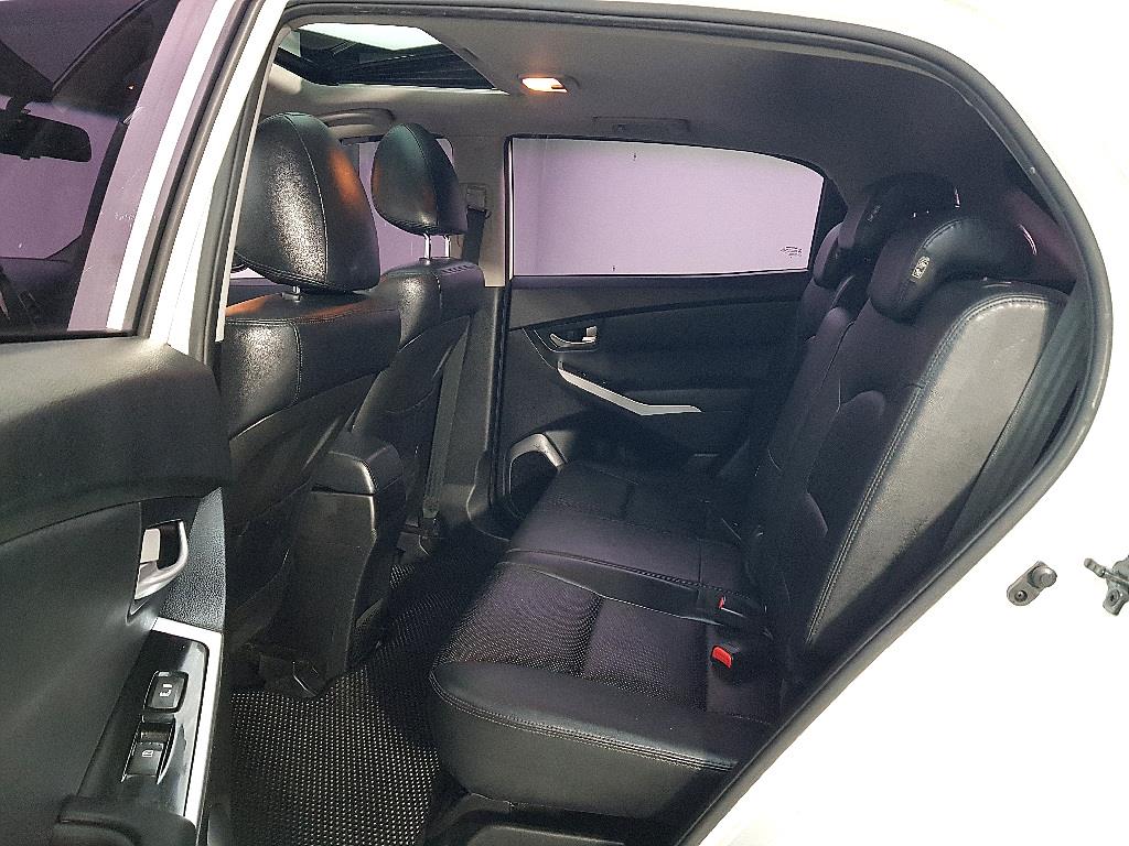 Ssangyong Korando - Vista 9