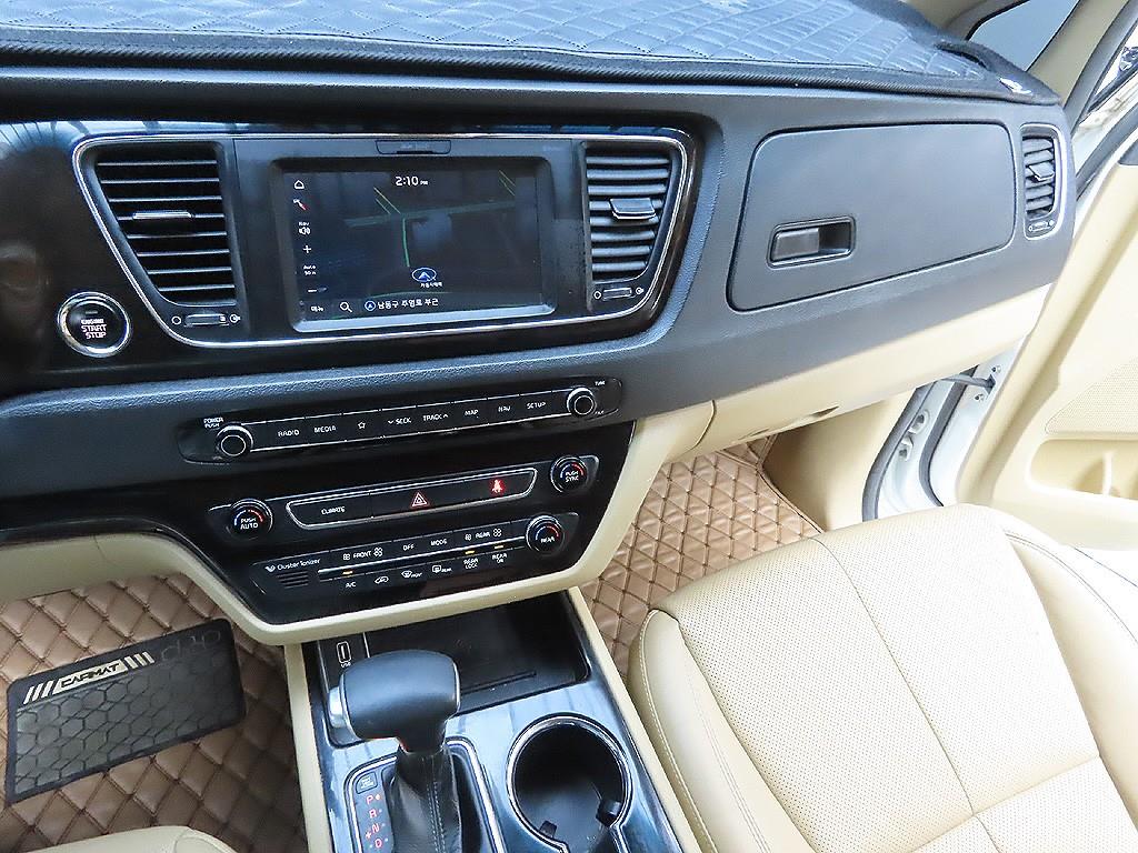KIA Carnival 2019 Blanco - Importación desde Corea - HF Imports Iquique - Foto 7