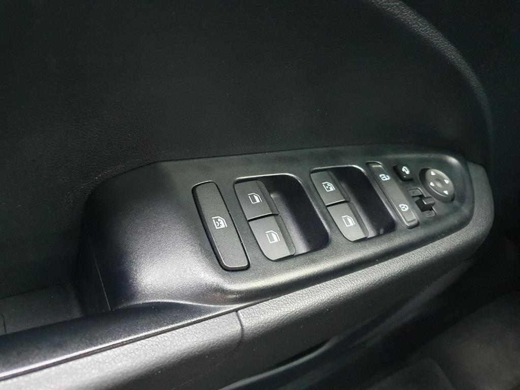 HYUNDAI Venue 2020 Blanco - Importación desde Corea - HF Imports Iquique - Foto 13