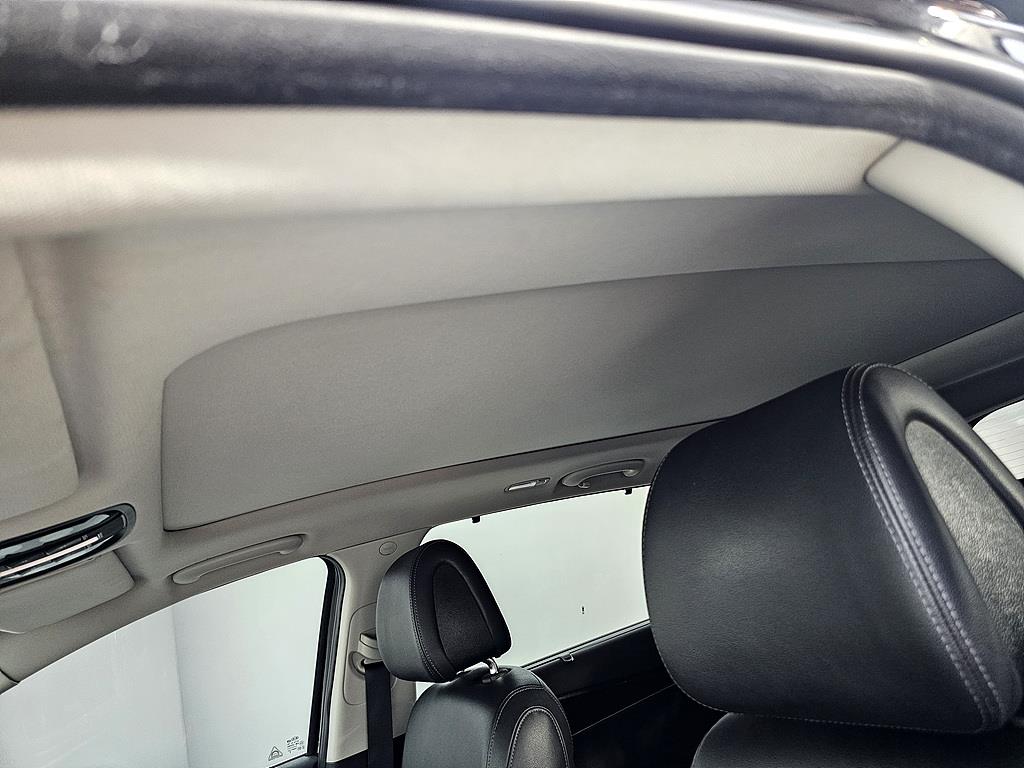 KIA Sorento - Vista 12