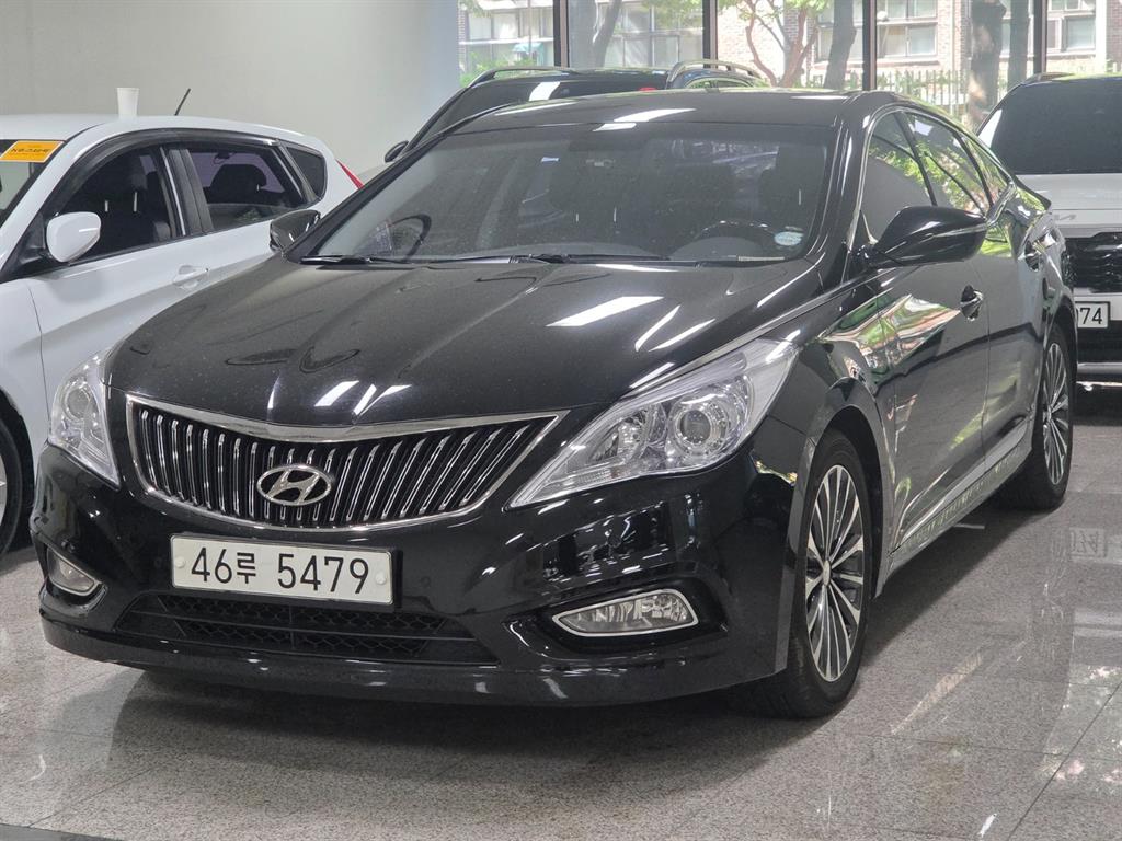 HYUNDAI Grandeur - Vista 3