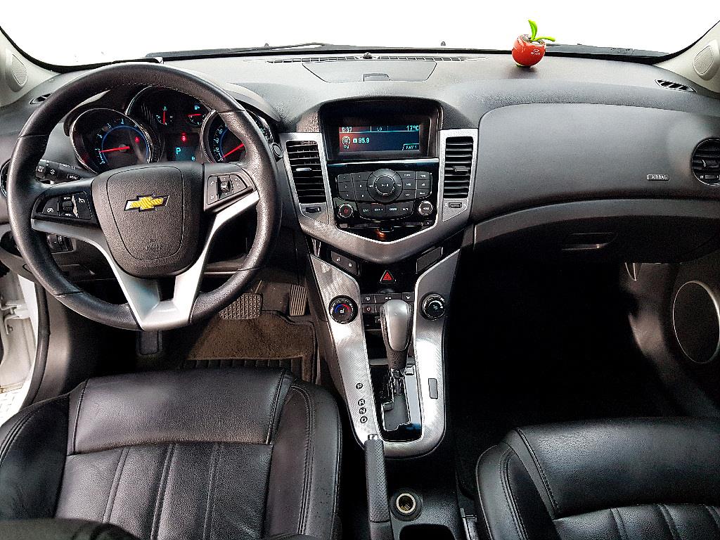 Chevrolet Cruise - Vista 5