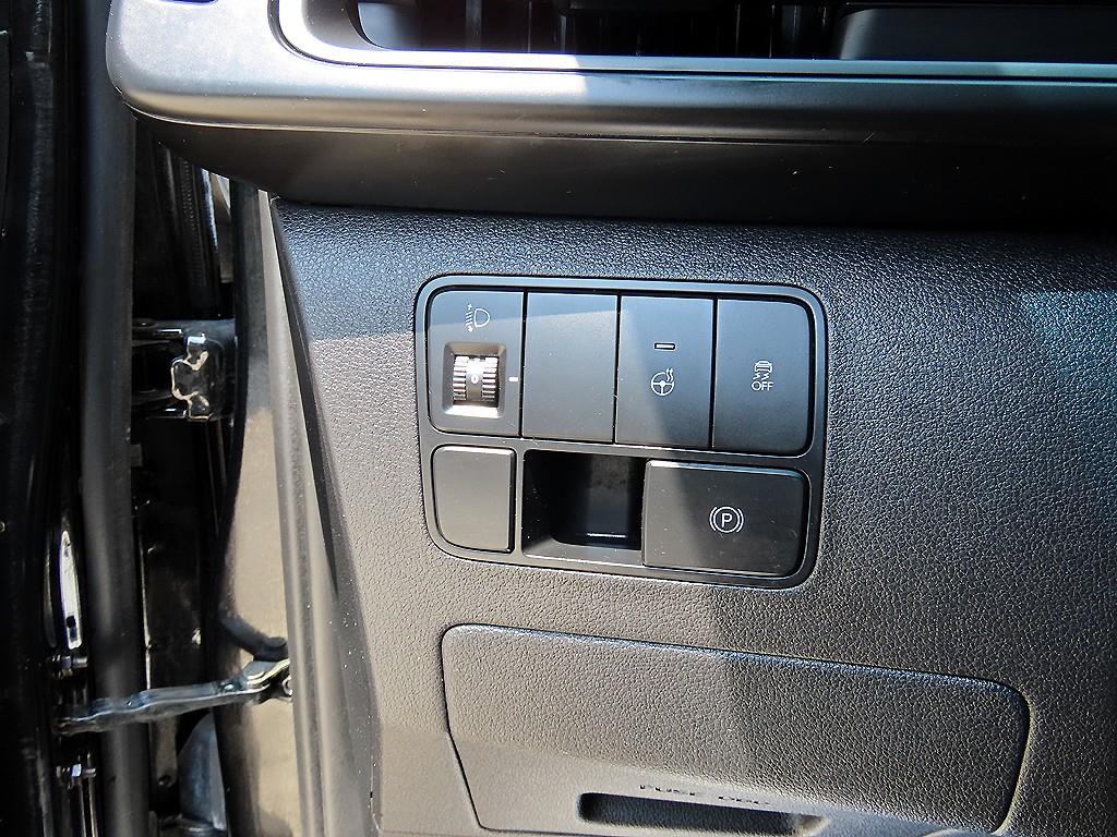 HYUNDAI Staria - Vista 12