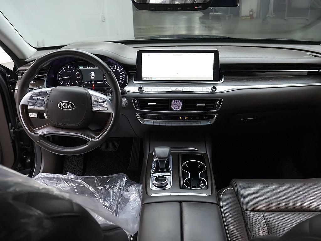 KIA K9 - Vista 9