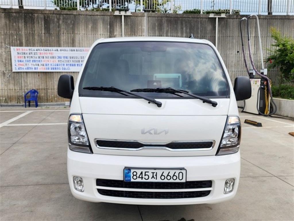 Small Truck Cargo (small) - Vista 3